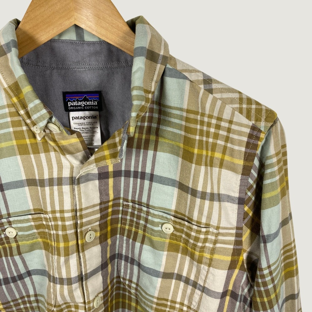 Patagonia Plaid Button Down Mens M Green Tan Excellent Organic Cotton Flannel